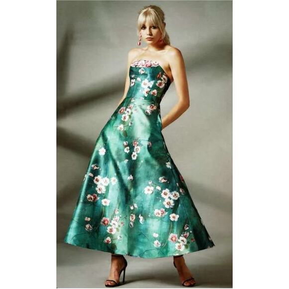 Theia Cherry Blossom Crumb Catcher 3D Floral Applique Green Sz 2 Anthropologie - Picture 1 of 16